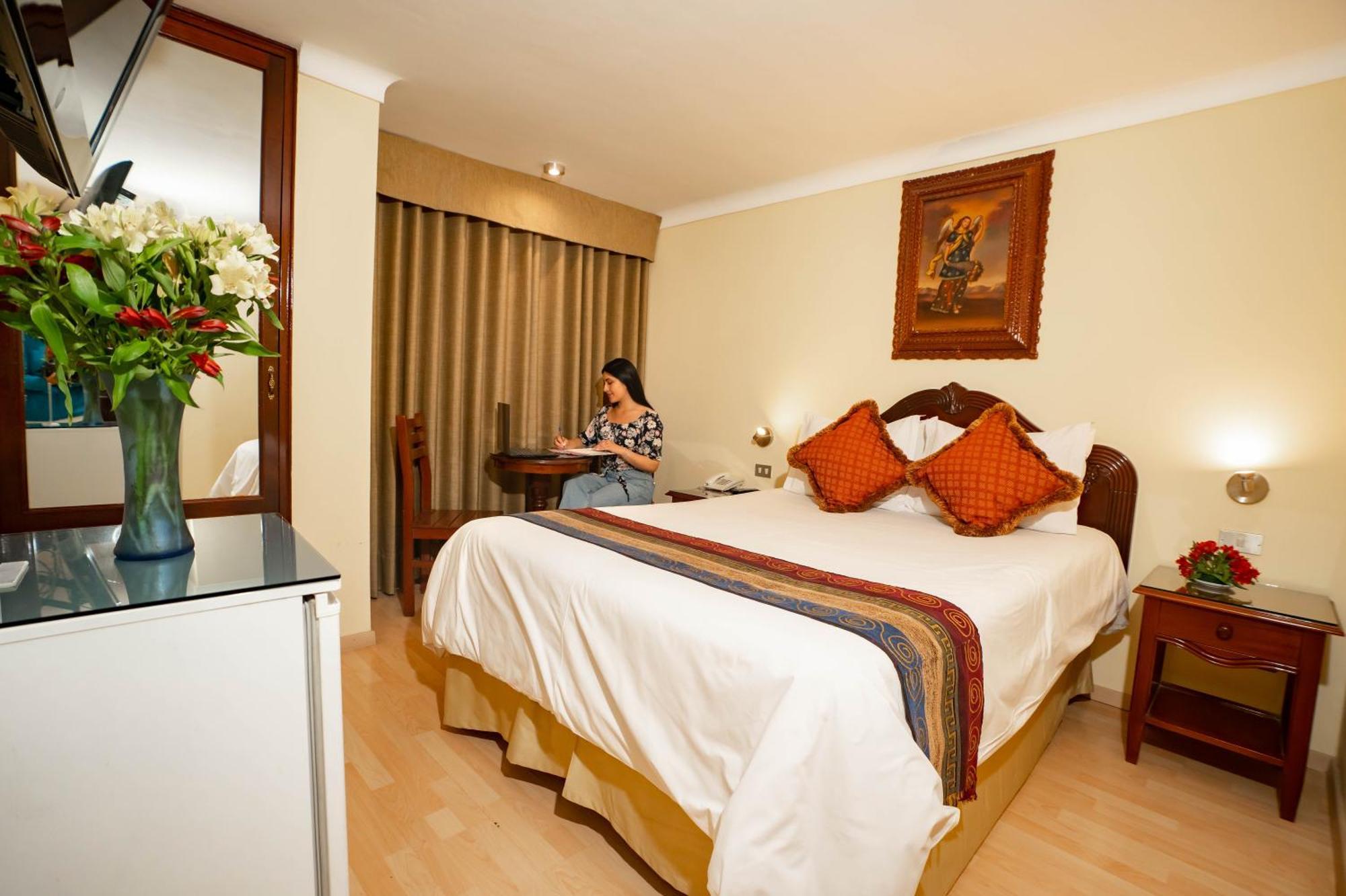 Hotel Agustos Cusco Exterior photo